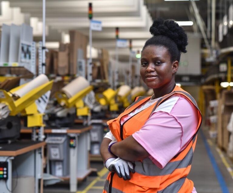 Warehouse Operative Jobs in Berlin That pays €32,000–€40,000 per year